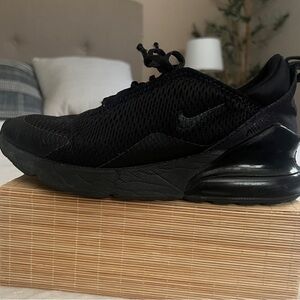 Youth Nike Airmax 270